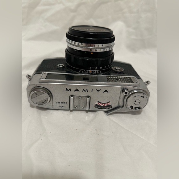Mamiya 1960’s Camera Vintage & collectibles - Picture 3 of 6